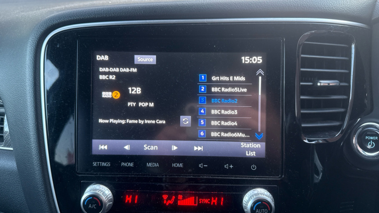 Mitsubishi Outlander 2.4 PHEV Dynamic Safety 5dr Auto Estate